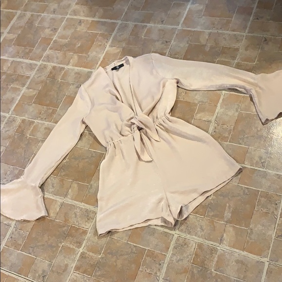 Missguided Pants - Missguided long sleeve romper size women’s 4
